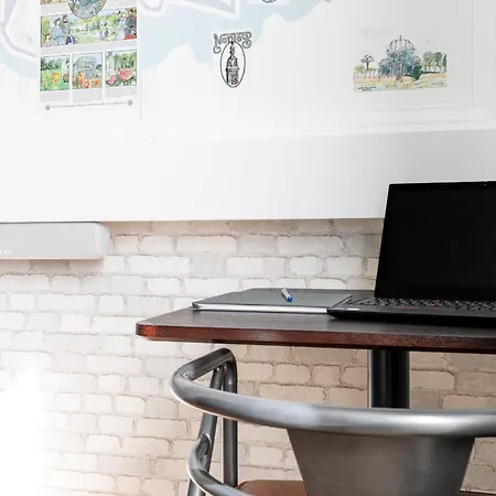 Unique ! Nuit Dans Un Jardin Avec Ecran Geant ! *