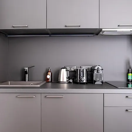 Unique ! Nuit Dans Un Jardin Avec Ecran Geant ! *