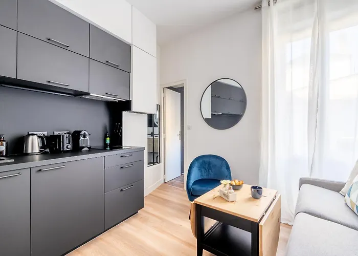 Unique ! Nuit Dans Un Jardin Avec Ecran Geant ! Apartament *